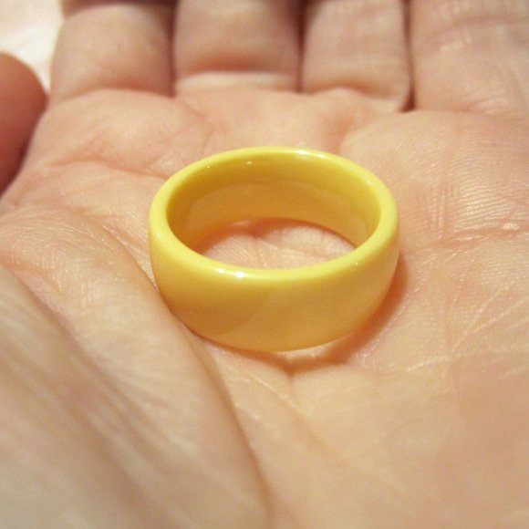 Pastel Yellow Ceramic Ring~Wedding Promise Engagement - Picture 3 of 4